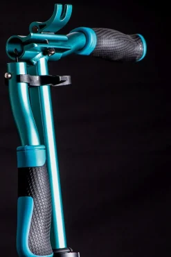 Authentic SixDegrees - Alu Scooter 230 mm, Türkis | Teddy Toys Kinderwelt