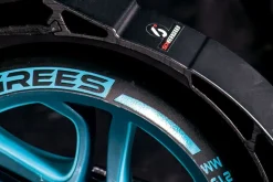 Authentic SixDegrees - Alu Scooter 230 mm, Türkis | Teddy Toys Kinderwelt