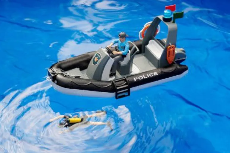 Bruder bworld - Polizei Schlauchboot, Rundumleuchte, 2 Figuren und Zubehör | Teddy Toys Kinderwelt