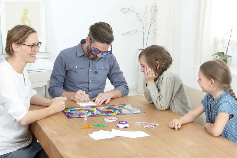 Goliath Toys - Verblickt | Teddy Toys Kinderwelt