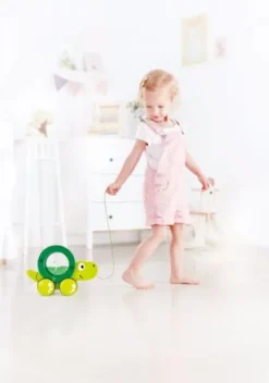 Hape Nachziehschildkröte Tito | Teddy Toys Kinderwelt