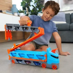 Mattel GVG37 Hot Wheels 2-in-1 Rennbahn Transporter | Teddy Toys Kinderwelt