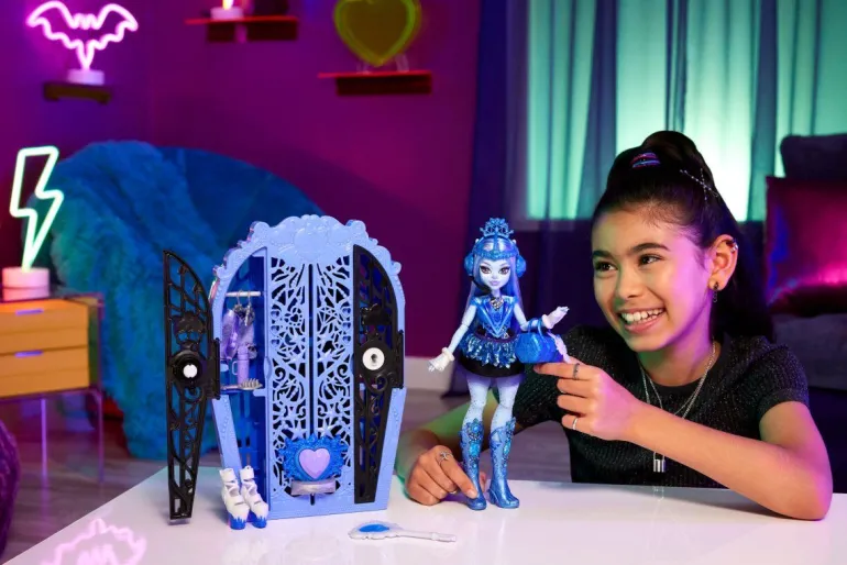 Monster High Skulltimate Series 4 Abbey | Teddy Toys Kinderwelt