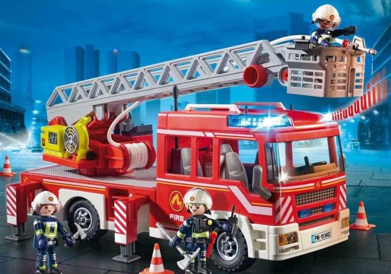 PLAYMOBIL® City Action - Feuerwehr-Leiterfahrzeug | PLAYMOBIL® | Marken | Teddy Toys Kinderwelt