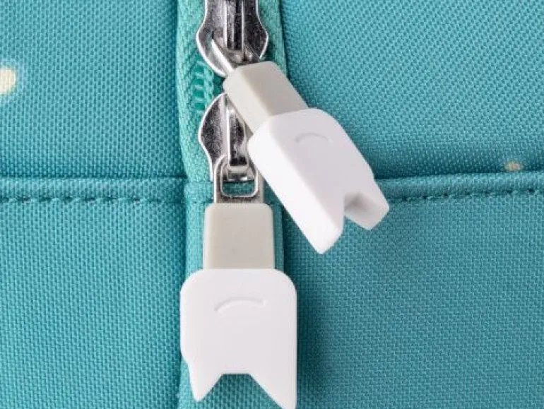 Tonies® Bühnen-Transporter - Unter dem Zaubermon | Teddy Toys Kinderwelt