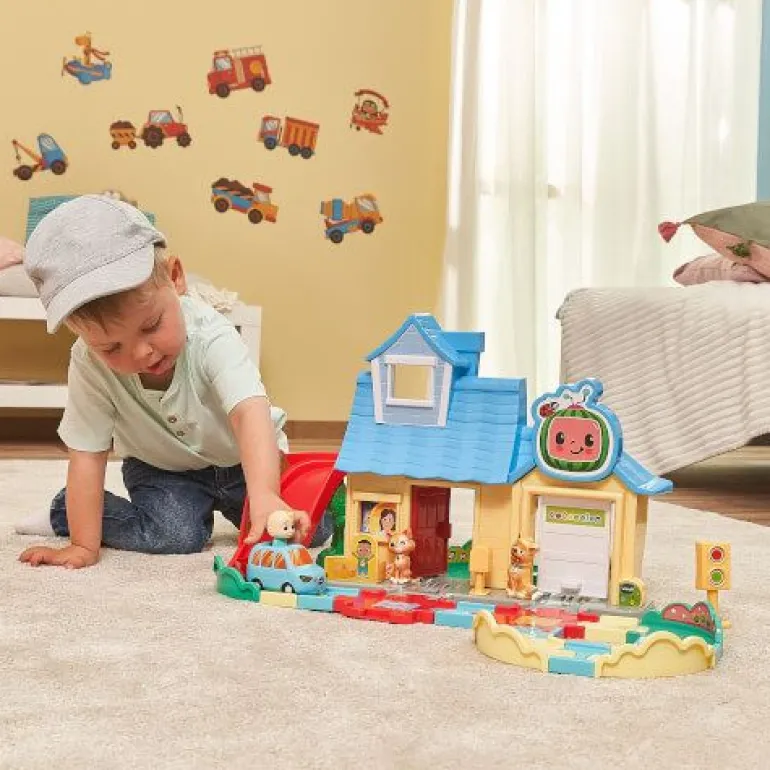 Tut Tut Baby Flitzer - CoComelon JJs Spielhaus Schienenset | Teddy Toys Kinderwelt